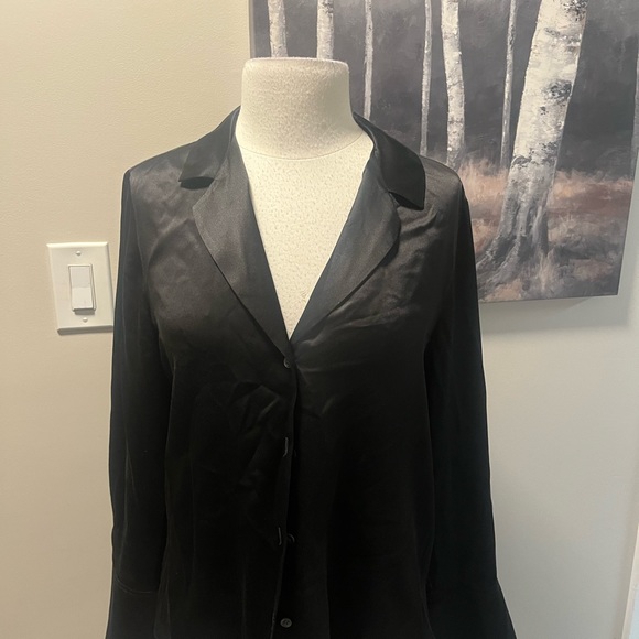 Banana Republic Bliss silk resort shirt - Picture 5 of 6